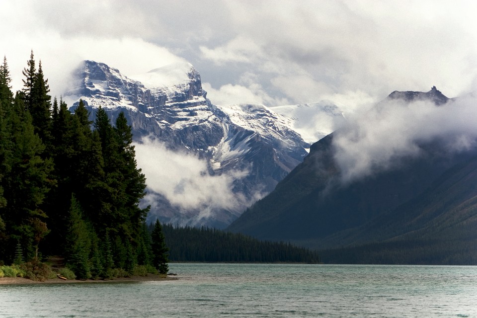 Maligne Lake