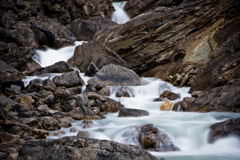 Weaving Through the Rock