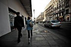 Walking along Rue de Rivoli